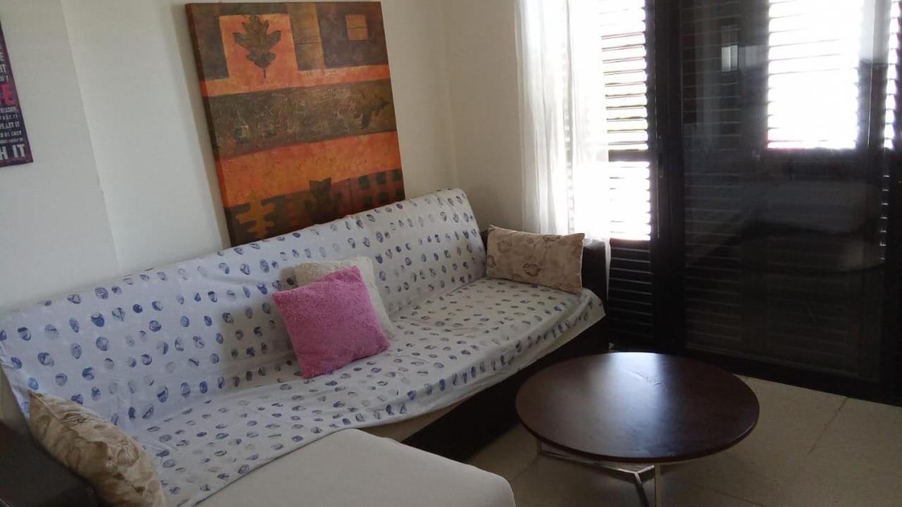 2 Bedroom Apartment In Makenzi Larnaca Dış mekan fotoğraf