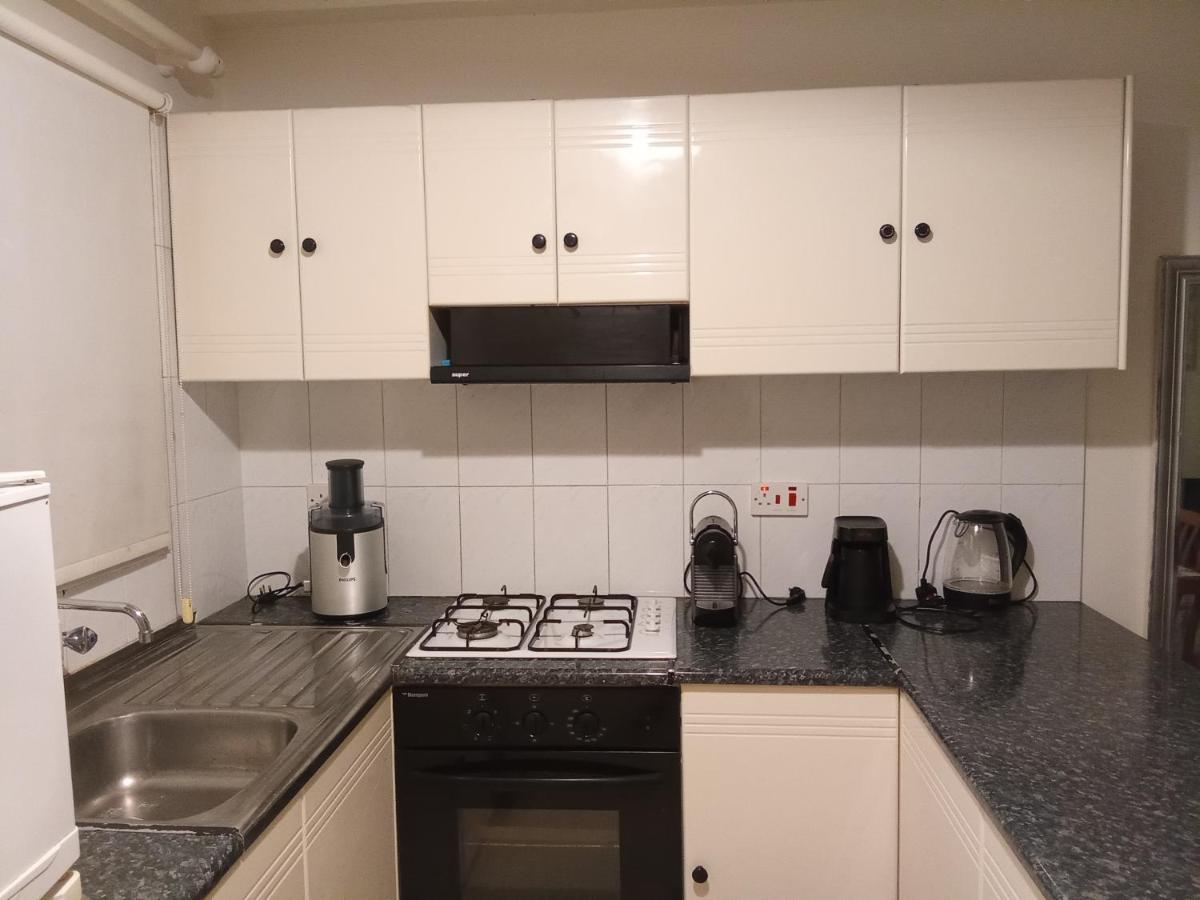 2 Bedroom Apartment In Makenzi Larnaca Dış mekan fotoğraf