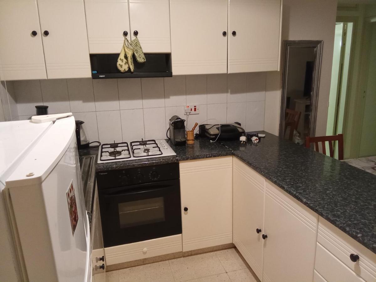 2 Bedroom Apartment In Makenzi Larnaca Dış mekan fotoğraf