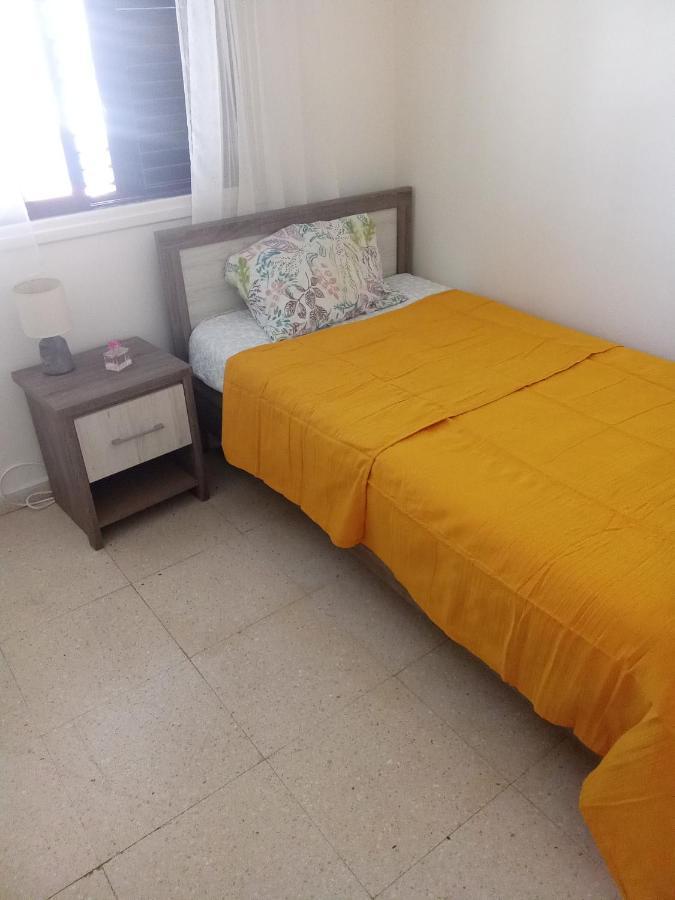 2 Bedroom Apartment In Makenzi Larnaca Dış mekan fotoğraf